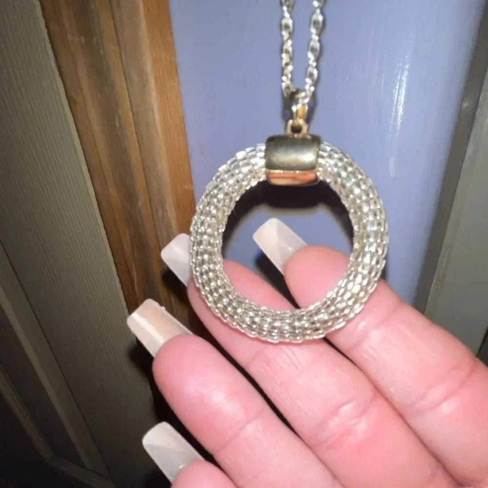 VINTAGE STERLING MESH DONUT SHAPED PENDANT ON 18” CHAIN W BRACELET AND R… - Picture 5 of 15